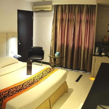 89 Hotel Batam Nagoja Zewnętrze zdjęcie