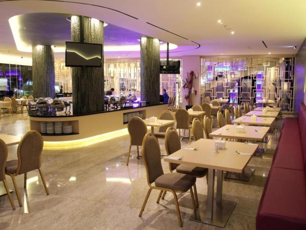 89 Hotel Batam Nagoja Zewnętrze zdjęcie