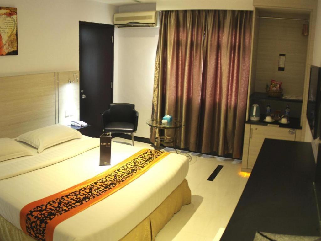89 Hotel Batam Nagoja Zewnętrze zdjęcie