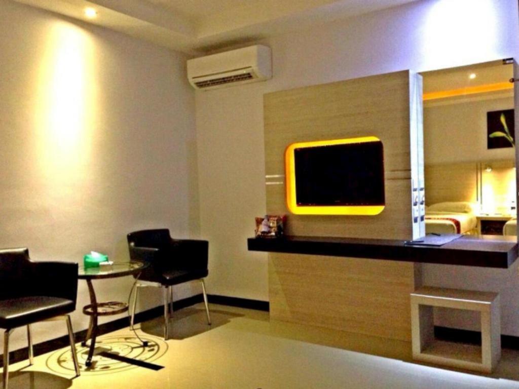 89 Hotel Batam Nagoja Zewnętrze zdjęcie