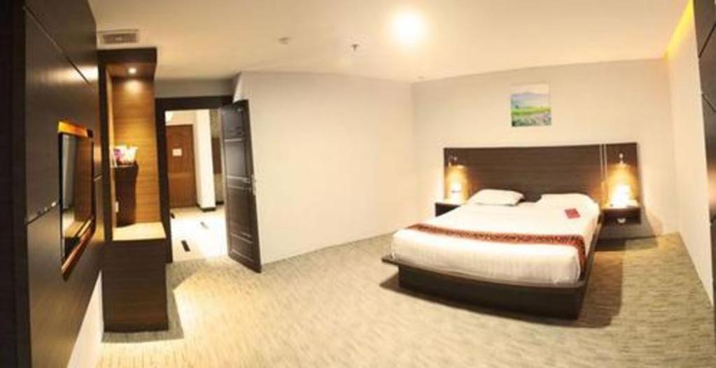 89 Hotel Batam Nagoja Zewnętrze zdjęcie