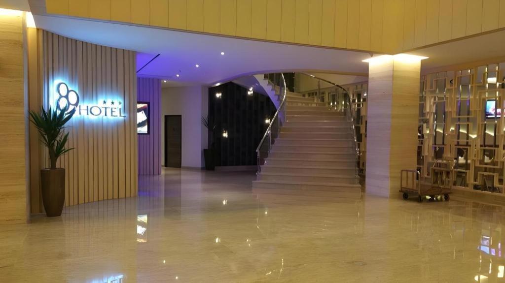 89 Hotel Batam Nagoja Zewnętrze zdjęcie